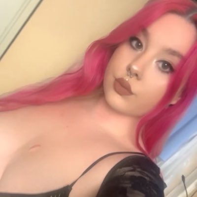 ⁺‧₊˚ ཐི⋆𝒞𝒽𝑒𝓎𝑒𝓃𝓃𝑒⋆ཋྀ ˚₊‧⁺ ⋆'s profile picture