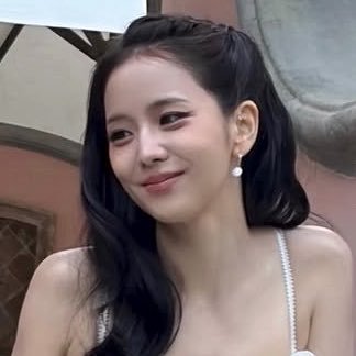 filmbyjisoo's profile picture
