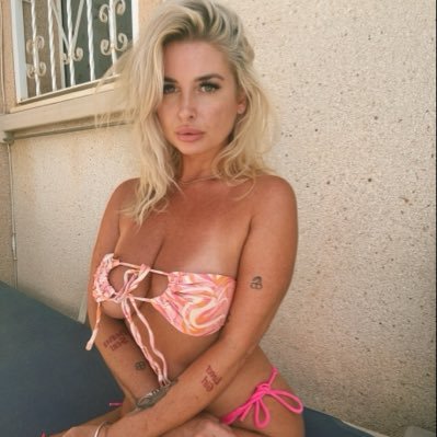 Carly Johnson's profile picture