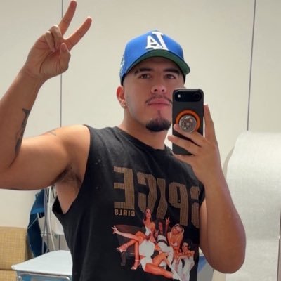 R's profile picture
