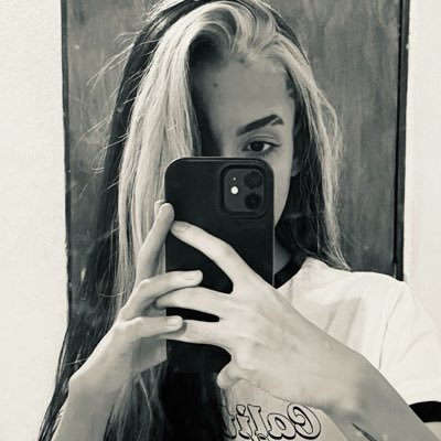 lena♟️'s profile picture