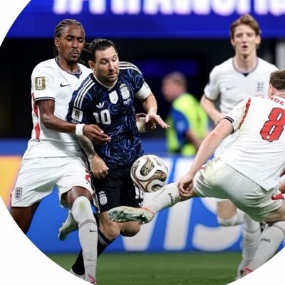patadasypeleas's profile picture