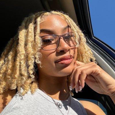 Luna J's profile picture