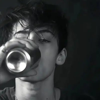 8QQi8's profile picture