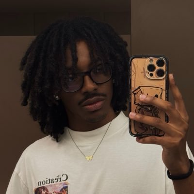 AalienSuperstar's profile picture