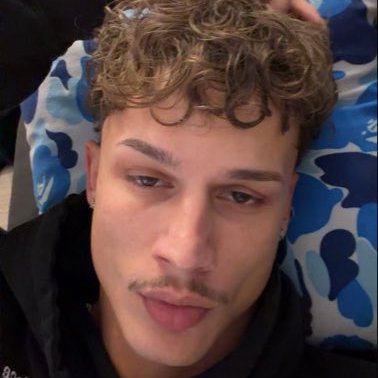 Tony🌸's profile picture