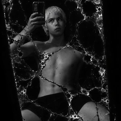 I K H A's profile picture