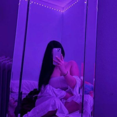 y's profile picture