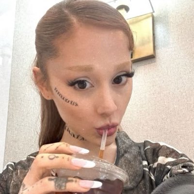𝑑𝑎𝑚𝑙𝑎's profile picture