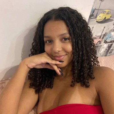 Larissinha's profile picture