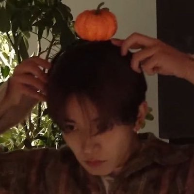 simjaeyunsring's profile picture