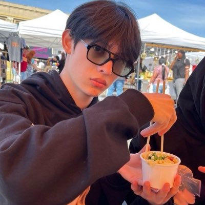 ุ's profile picture