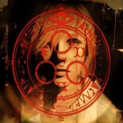 𝓒𝓻𝓸𝔀赤い𒉭's profile picture
