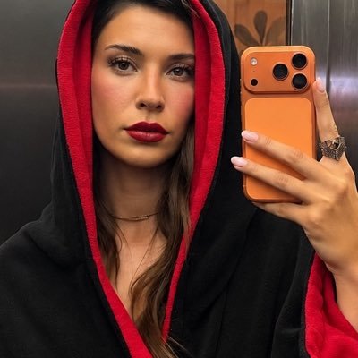 lux's profile picture