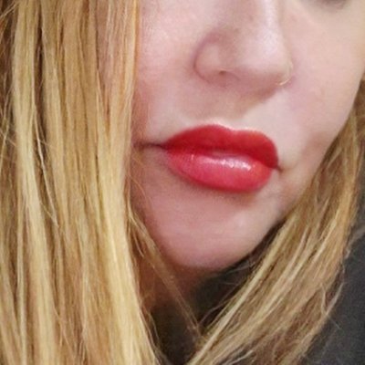 a_esquerdinha's profile picture