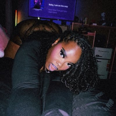 ☆քʀɛȶȶʏ ֆłᵾŧŧ☆'s profile picture