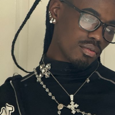 JOAN OF ART's profile picture