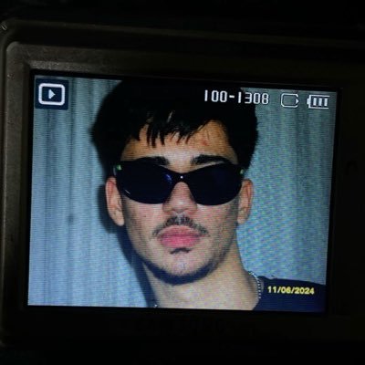مـراهـق مـزاجي .'s profile picture