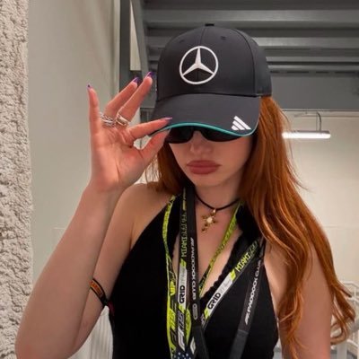 rebe ✾ 𝓹𝓮𝓽𝓪𝓵 𝓮𝓭𝓲𝓽𝓲𝓸𝓷 🏎️ 🐦🔥's profile picture
