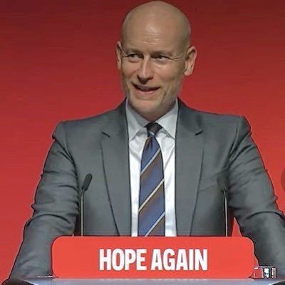 Stephen Kinnock's profile picture