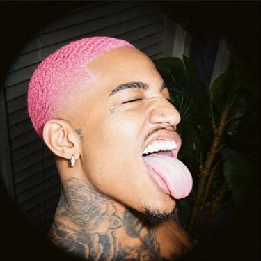 TattedLoverBOY🪐's profile picture