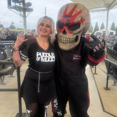Sunshine misses 5SOS 卌 #BB28 PINNED TWEET's profile picture