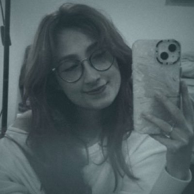 mari 🦕꩜🕯️'s profile picture
