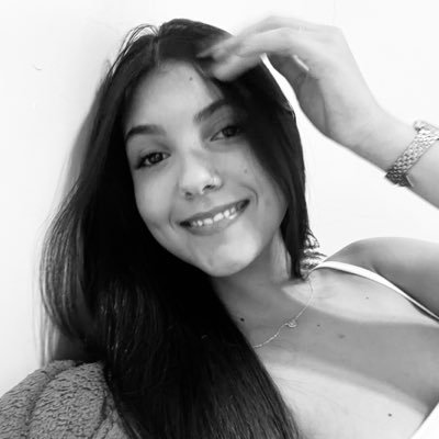 julia's profile picture
