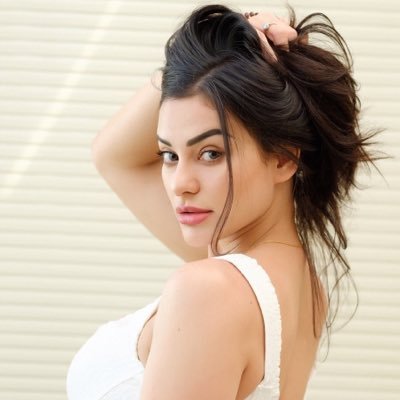 AiLuminaa_'s profile picture