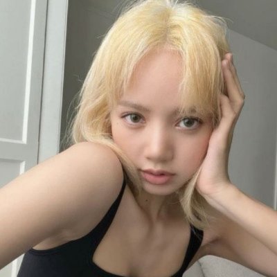 𝑛𝑖𝑠୨୧'s profile picture