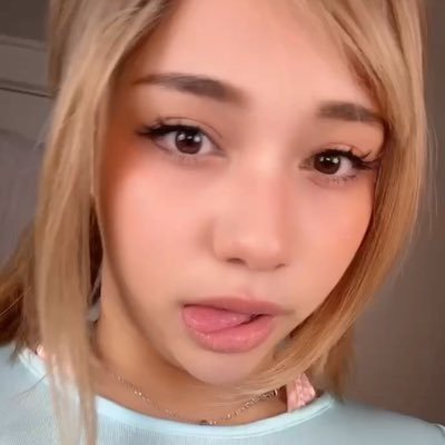 ellie🩷's profile picture