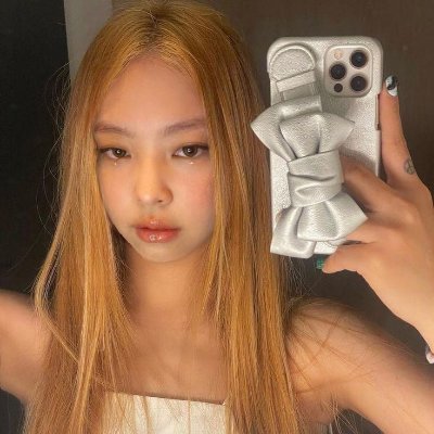 𝘼𝙖𝙞𝙨𝙝𝙖's profile picture