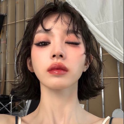 𝙀𝙨𝙩𝙧𝙚𝙡𝙡𝙖 💫's profile picture