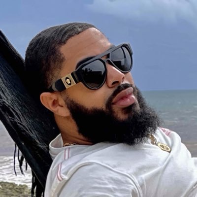 Teej 🎒📈's profile picture