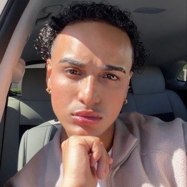 u found me 👀's profile picture