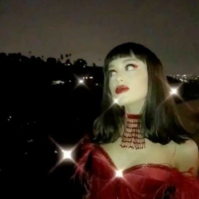 old ariana grande tweets💋's profile picture