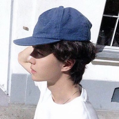 i♥️YiBo's profile picture