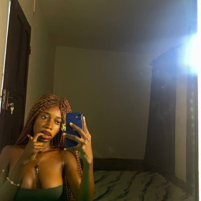 miss_velvetty_'s profile picture