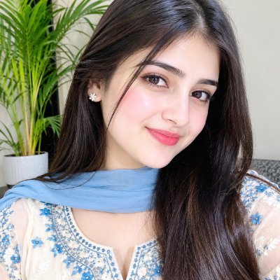 𝐀𝐥𝐢𝐲𝐚 𝐊𝐡𝐚𝐧's profile picture