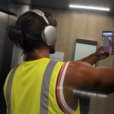 hichembkhh's profile picture
