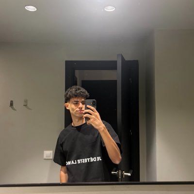 deanwperkins's profile picture