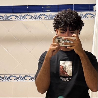 R's profile picture