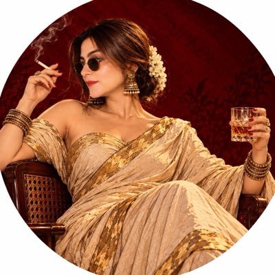 SonnetAndWine's profile picture