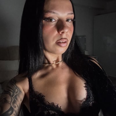 𝐀𝐧𝐢𝐭𝐚's profile picture