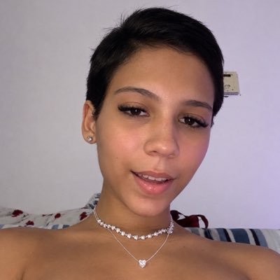 Julinha Kali 🏳️‍⚧️'s profile picture
