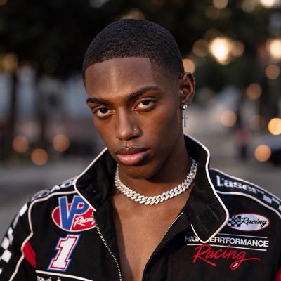 laronbest's profile picture
