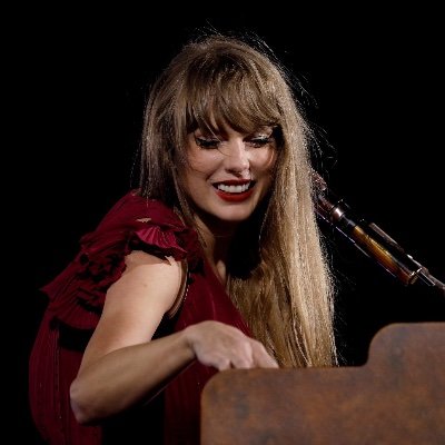 iluvswiftandmcu's profile picture