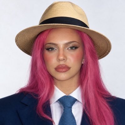 acervoadela_'s profile picture