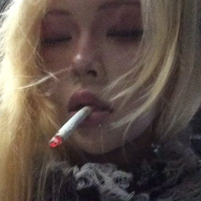 ☩'s profile picture