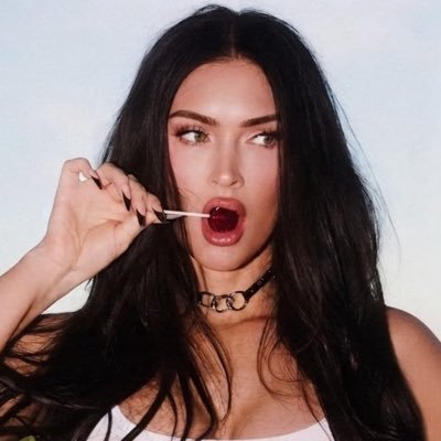 MeganFoxCandids's profile picture